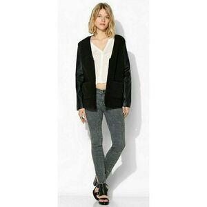 NWT Silence & Noise sherpa jacket. Small